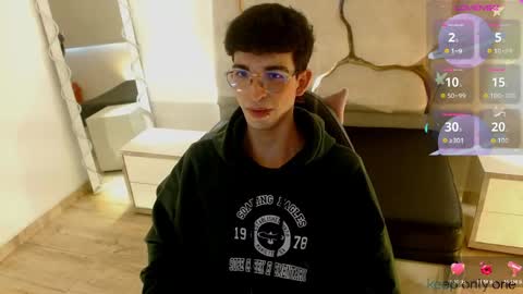 Snapshot of kai_tay1 chatting on 20, 4, 2026 kai_tay1 online show from 20, 4, 2026