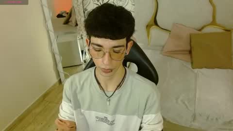 Snapshot of kai_tay1 chatting on 22, 4, 2026 kai_tay1 online show from 22, 4, 2026