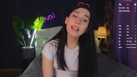 Kaia Monday Thursday FridaySaturdaySunday online show from 6, 3, 2025