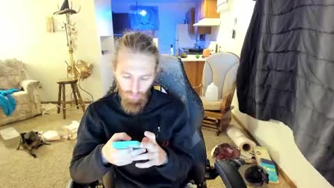 Kaiku77 online show from 28, 10, 2025