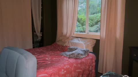 Snapshot of kaileeshy chatting on 4, 4, 2026 Kailee Smile online show from 4, 4, 2026