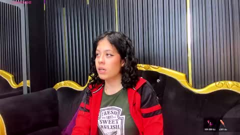 Snapshot of kaira_luxury chatting on 6, 5, 2026 kaira_luxury online show from 6, 5, 2026