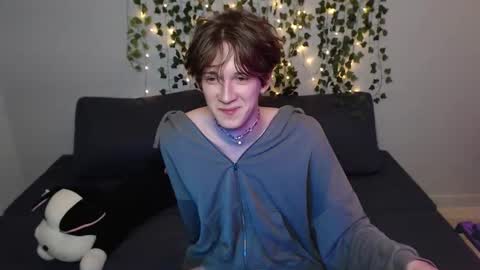 slutkai online show from 6, 10, 2025