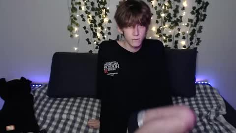 slutkai online show from 25, 11, 2025