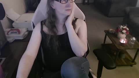 Snapshot of kait331 chatting on 2, 2, 2026 Camprincess331 online show from 2, 2, 2026