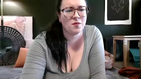 kaitrosss online show from 14, 5, 2026