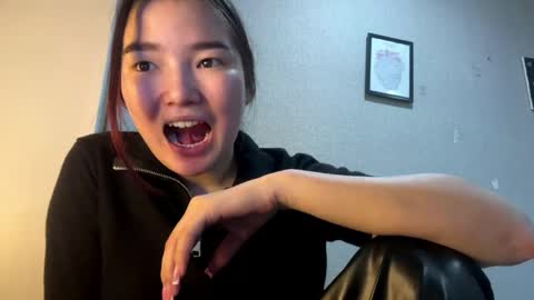 Snapshot of kalalinet chatting on 18, 5, 2026 Sakura online show from 18, 5, 2026