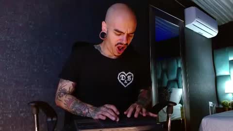 Snapshot of kaletattoos chatting on 13, 7, 2026 Kale online show from 13, 7, 2026