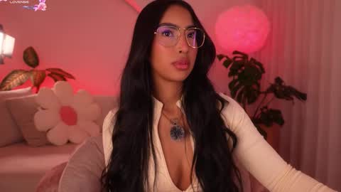 Snapshot of kali_hiill chatting on 4, 10, 2025 Sweet Kali online show from 4, 10, 2025