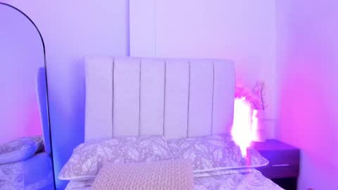 Snapshot of kalibloom_ chatting on 27, 5, 2026 Kali Bloom online show from 27, 5, 2026