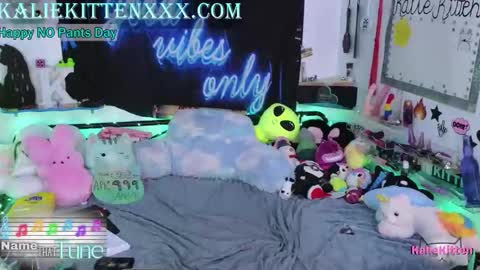 Snapshot of kaliekitten chatting on 1, 5, 2026 KalieKitten online show from 1, 5, 2026