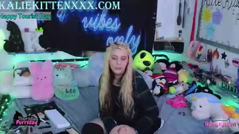 Snapshot of kaliekitten chatting on 7, 5, 2026 KalieKitten online show from 7, 5, 2026