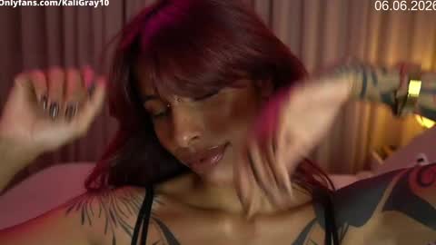 Snapshot of kaligray10 chatting on 6, 6, 2026 kaligray10 online show from 6, 6, 2026