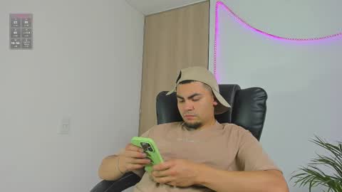 Snapshot of kalivan_voinesscu chatting on 3, 2, 2026 K A L I online show from 3, 2, 2026