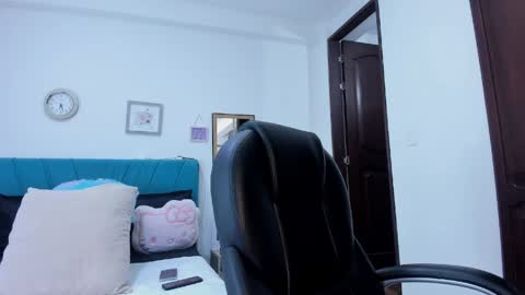 Snapshot of kam_lopez chatting on 4, 5, 2026 Kamilalopez online show from 4, 5, 2026