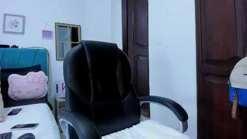 Snapshot of kam_lopez chatting on 19, 5, 2026 Kamilalopez online show from 19, 5, 2026