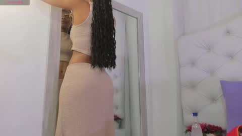    online show from 4, 11, 2025