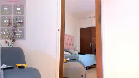 Snapshot of kamila_arias chatting on 28, 4, 2026 online show from 28, 4, 2026
