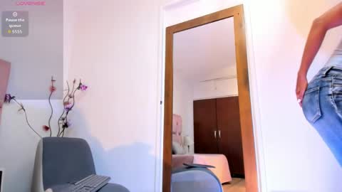 Snapshot of kamila_arias chatting on 15, 5, 2026 online show from 15, 5, 2026