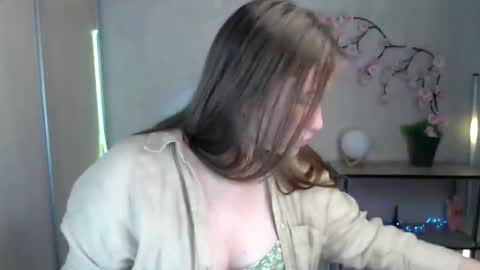 kamilla_love_ online show from 21, 5, 2026