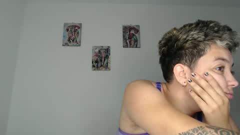 Snapshot of kammy_cami chatting on 5, 1, 2026 kammy y camila online show from 5, 1, 2026