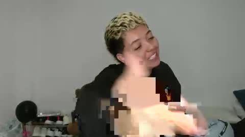 Snapshot of kammy_cami chatting on 28, 3, 2026 kammy y camila online show from 28, 3, 2026