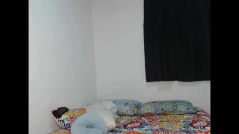 Snapshot of kammy_cami chatting on 13, 4, 2026 kammy y camila online show from 13, 4, 2026