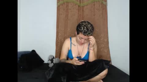 Snapshot of kammy_cami chatting on 20, 4, 2026 kammy y camila online show from 20, 4, 2026