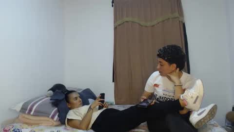 kammy   y   camila online show from 19, 5, 2026