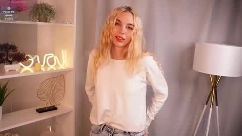 Snapshot of kaneshacornick chatting on 1, 10, 2025 Alice online show from 1, 10, 2025