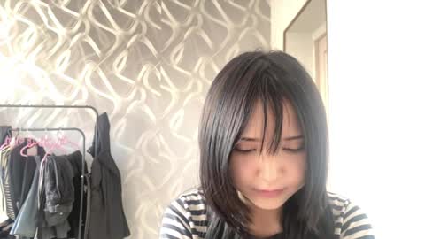 Lily online show from 12, 4, 2026