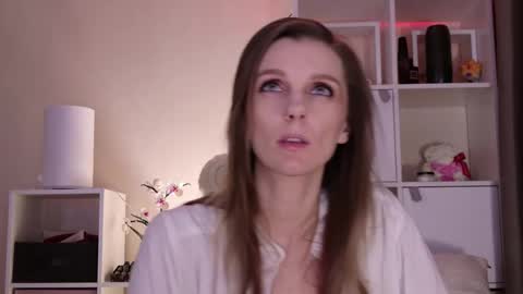 Snapshot of karamelsw chatting on 18, 3, 2026 Julia online show from 18, 3, 2026