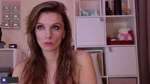 Snapshot of karamelsw chatting on 5, 4, 2026 Julia online show from 5, 4, 2026