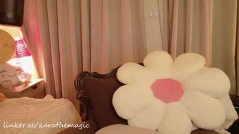 Snapshot of karathemagic chatting on 1, 3, 2026 I am here around 5am GMT karathemagic online show from 1, 3, 2026