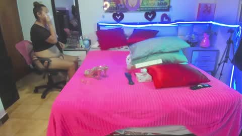 Snapshot of karen_milf_2 chatting on 10, 12, 2024 Karen online show from 10, 12, 2024