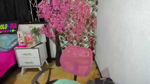 Snapshot of karen_milf_2 chatting on 2, 10, 2025 Karen online show from 2, 10, 2025