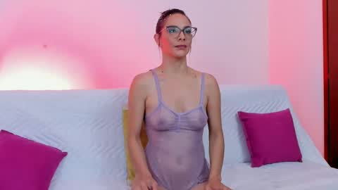 Snapshot of karen_simss chatting on 1, 4, 2026 Karen online show from 1, 4, 2026