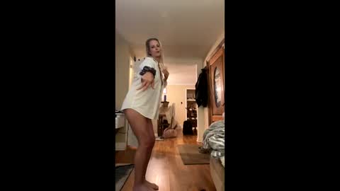 karencougar69 online show from 19, 4, 2026