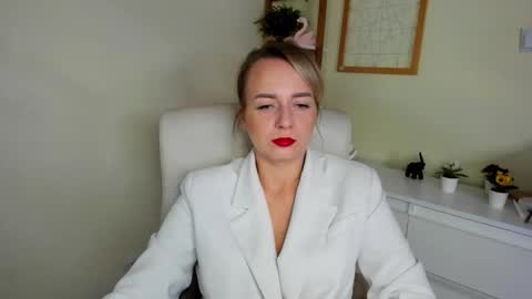 Karenenergy online show from 3, 12, 2025