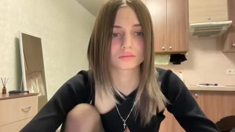 Snapshot of karensimilton chatting on 6, 2, 2026 May online show from 6, 2, 2026