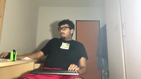 Snapshot of karim03larbi chatting on 5, 3, 2025 karim03larbi online show from 5, 3, 2025