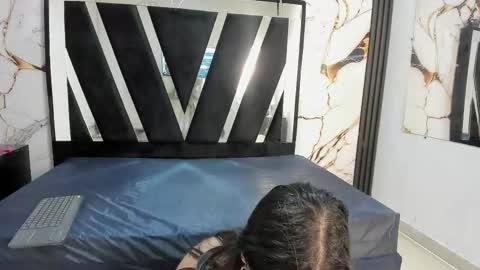 KarinaSimonz online show from 18, 10, 2025