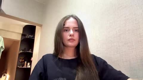 Snapshot of karinecheverton chatting on 20, 5, 2026 Lilu online show from 20, 5, 2026