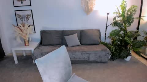 Karina  online show from 10, 4, 2026