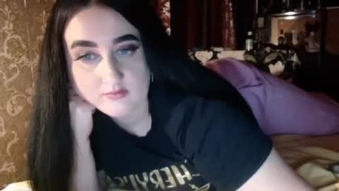 karinkabrunetka2 online show from 15, 12, 2025