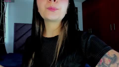 KARINNA  RAVEN online show from 25, 7, 2026