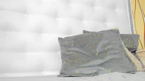 Snapshot of karissia_ chatting on 22, 10, 2025 KARISSIA online show from 22, 10, 2025