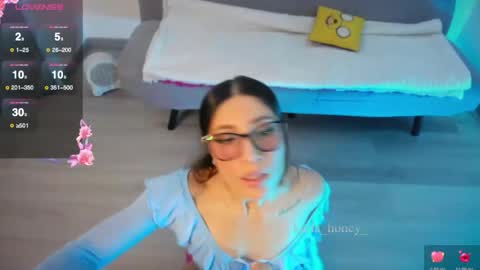 Snapshot of karla_honey_ chatting on 2, 3, 2026 Karla online show from 2, 3, 2026