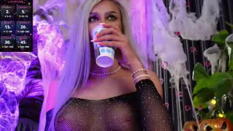 Snapshot of karlabart chatting on 22, 10, 2025 KarlaBart online show from 22, 10, 2025