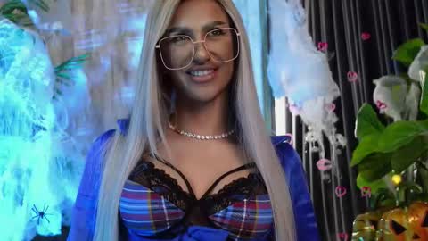 Snapshot of karlabart chatting on 25, 10, 2025 KarlaBart online show from 25, 10, 2025